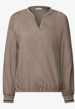 Blouse met gespleten hals en tape