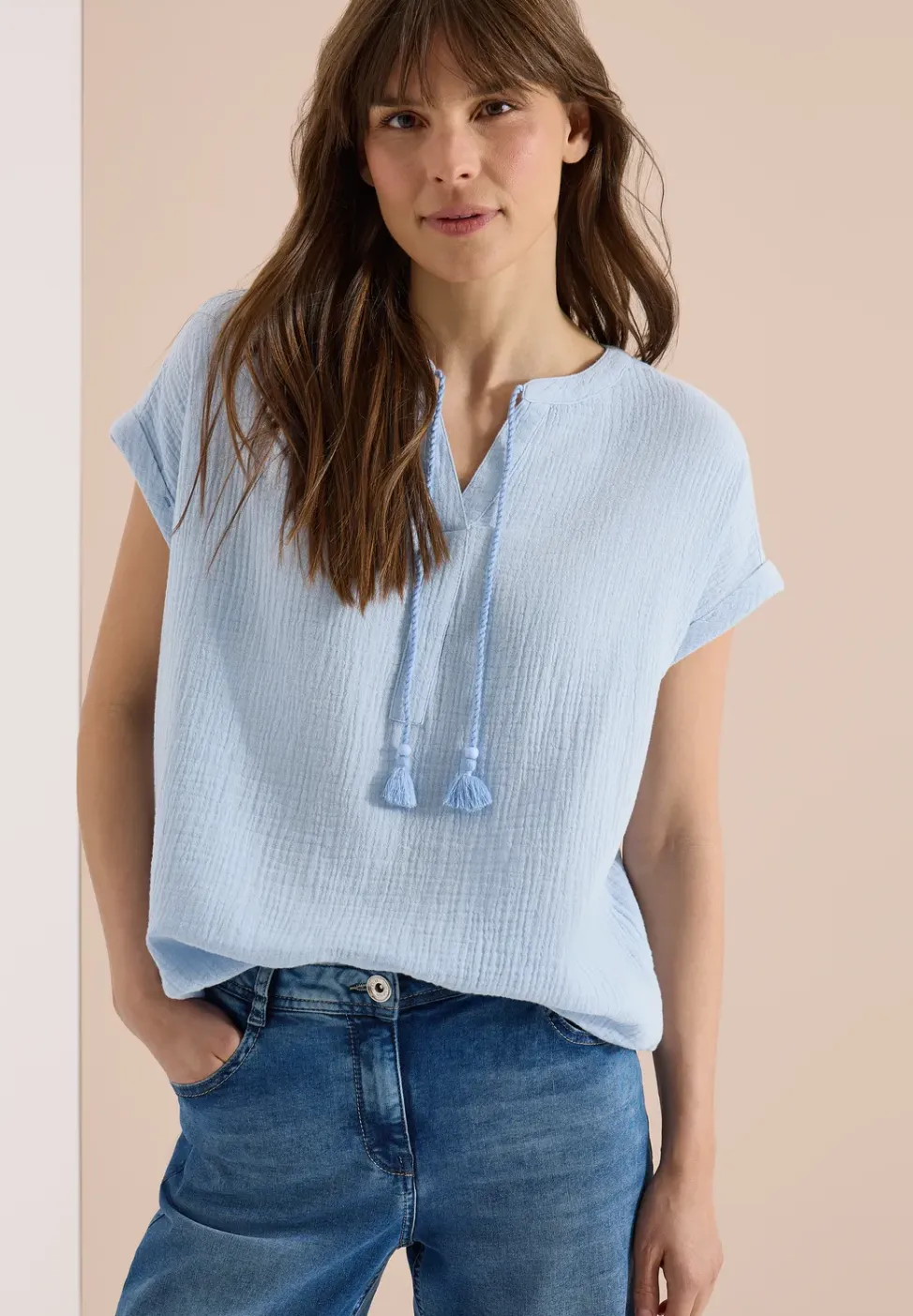 Blouse met gespleten hals in mousseline