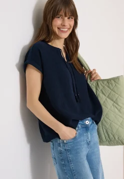 Blouse met gespleten hals in mousseline