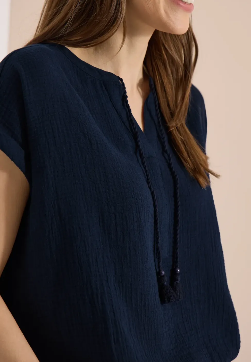 Blouse met gespleten hals in mousseline