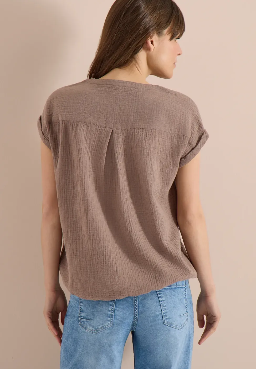 Blouse met gespleten hals in mousseline