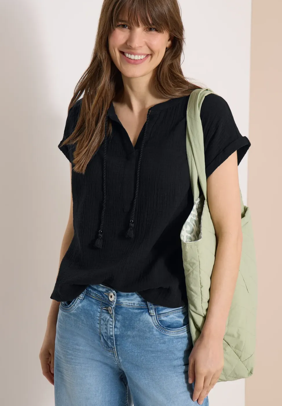 Blouse met gespleten hals in mousseline