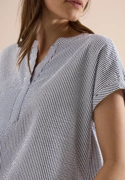 Blouse met gespleten hals in seersucker kwaliteit