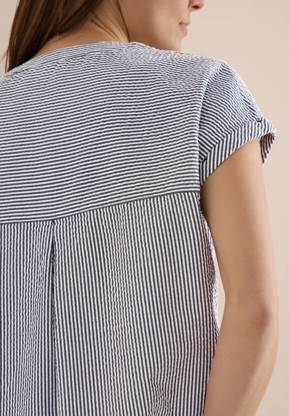 Blouse met gespleten hals in seersucker kwaliteit