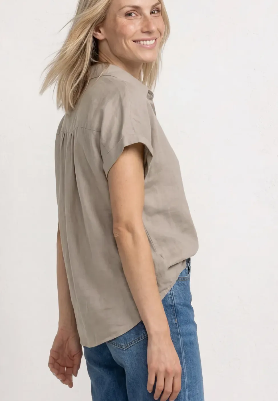 Blouse met hangende schouder in linnen