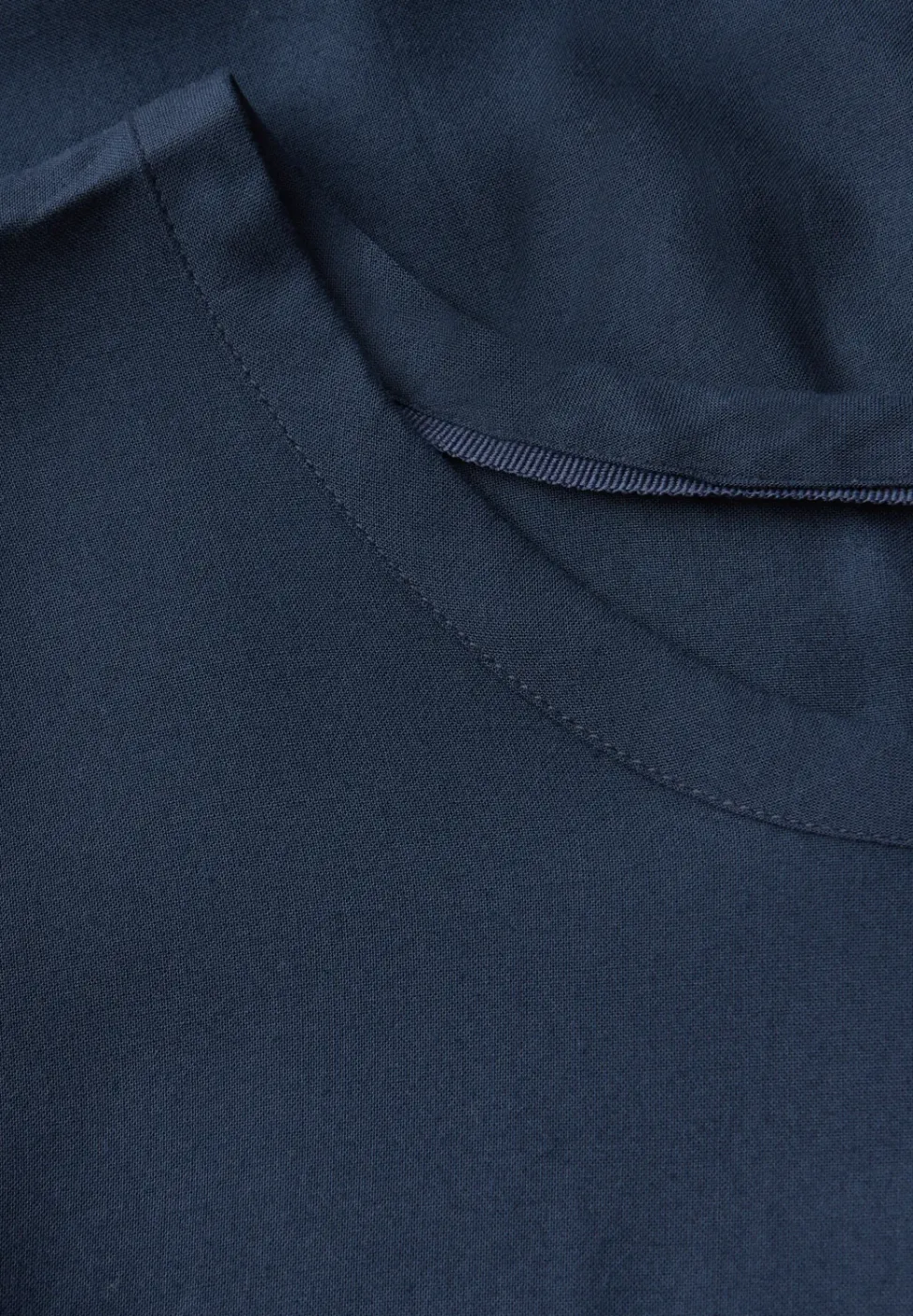 Blouse met knoopdetail
