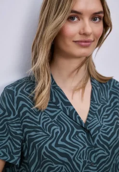 Blouse met korte mouwen en bowlingkraag