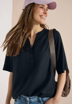 Blouse met korte mouwen en gespleten hals