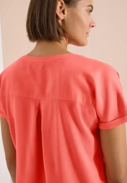 Blouse met korte mouwen en gespleten hals