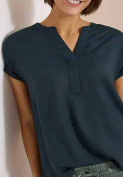 Blouse met korte mouwen en gespleten hals