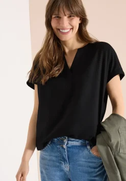 Blouse met korte mouwen en gespleten hals