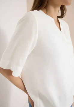 Blouse met korte mouwen en gespleten hals