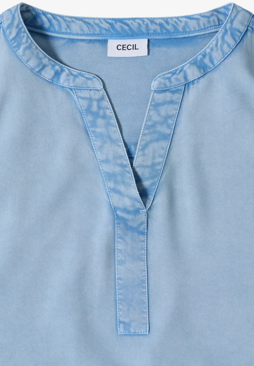 Blouse met korte mouwen en gespleten hals in denimlook