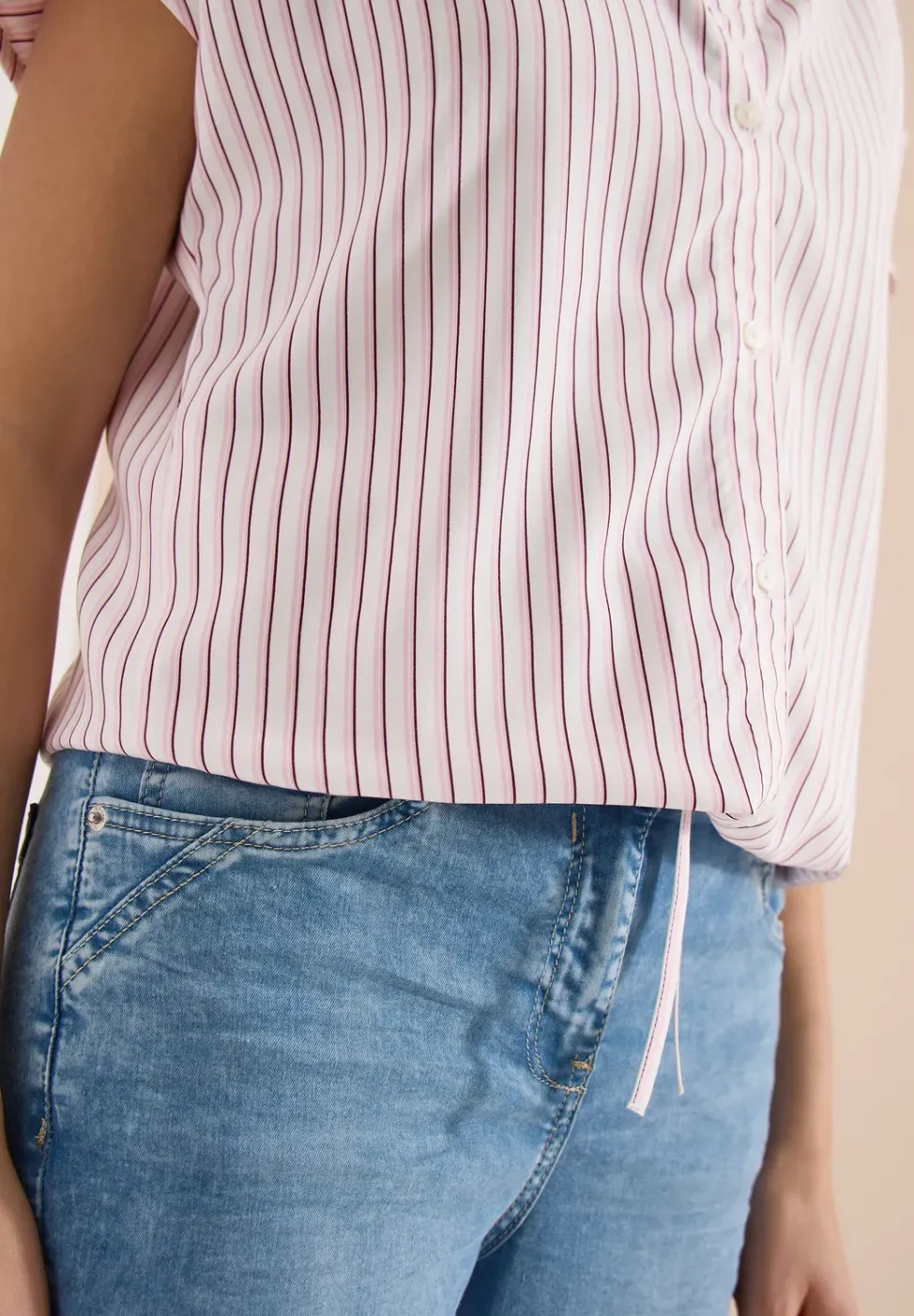 Blouse met korte mouwen en gestreept patroon