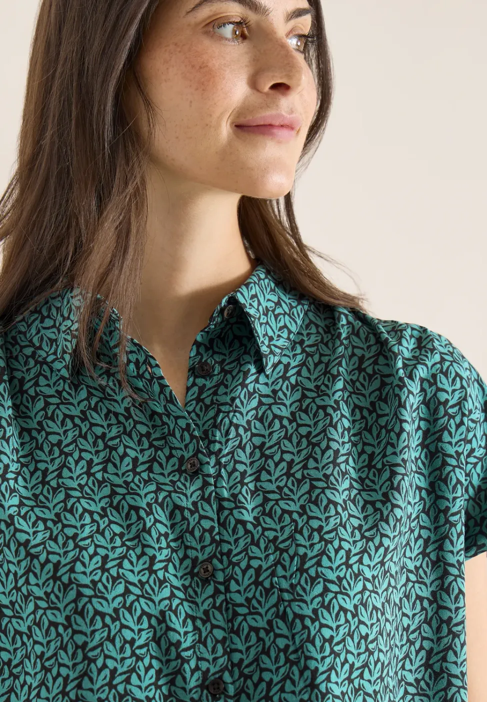 Blouse met korte mouwen en knoopsluiting