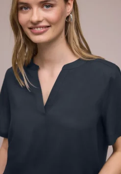 Blouse met korte mouwen en omslag