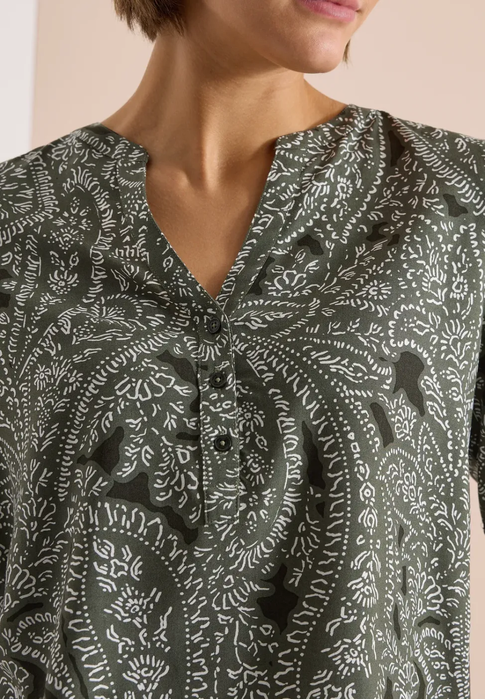 Blouse met korte mouwen en paisleyprint