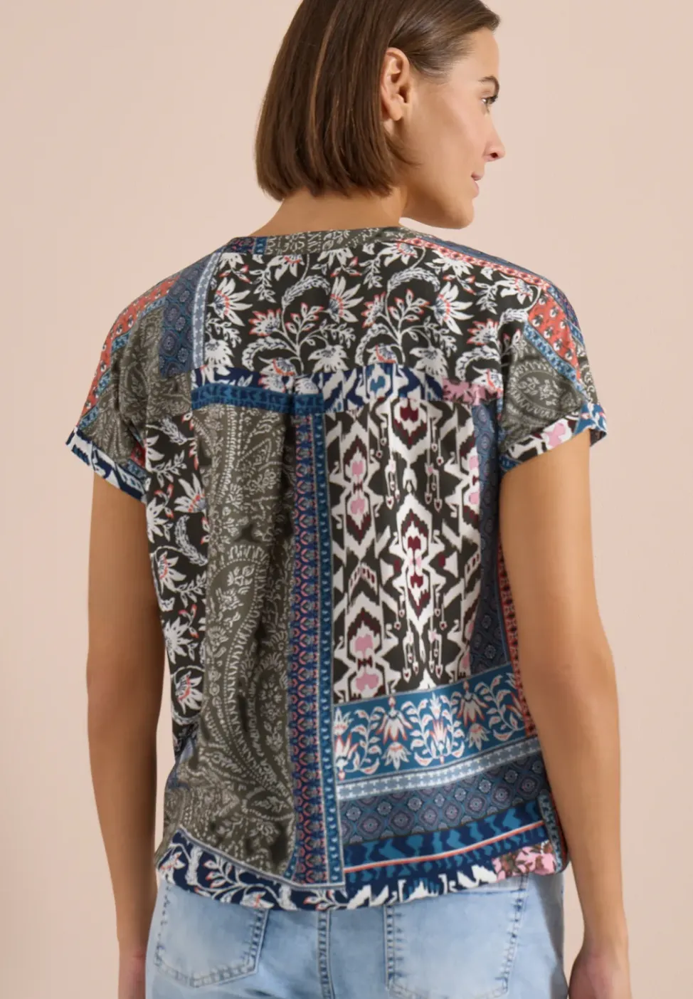 Blouse met korte mouwen en patchworkprint