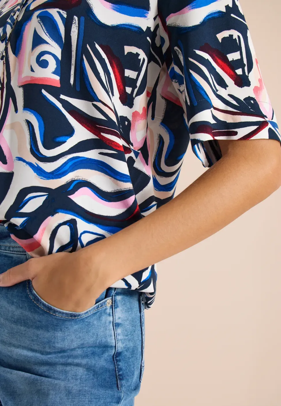 Blouse met korte mouwen en veelkleurige print