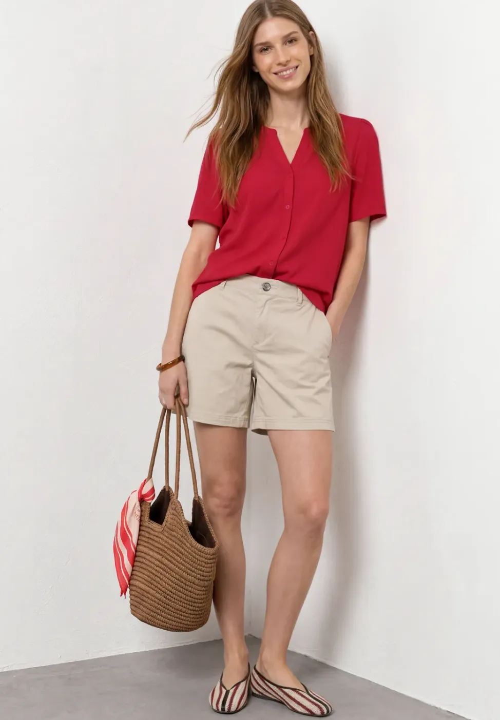 Blouse met korte mouwen, gespleten hals en knopen