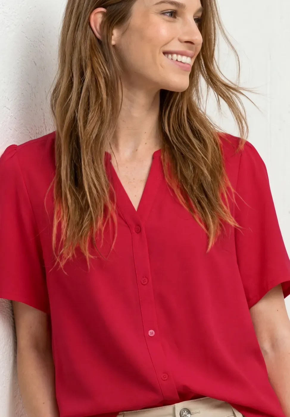 Blouse met korte mouwen, gespleten hals en knopen