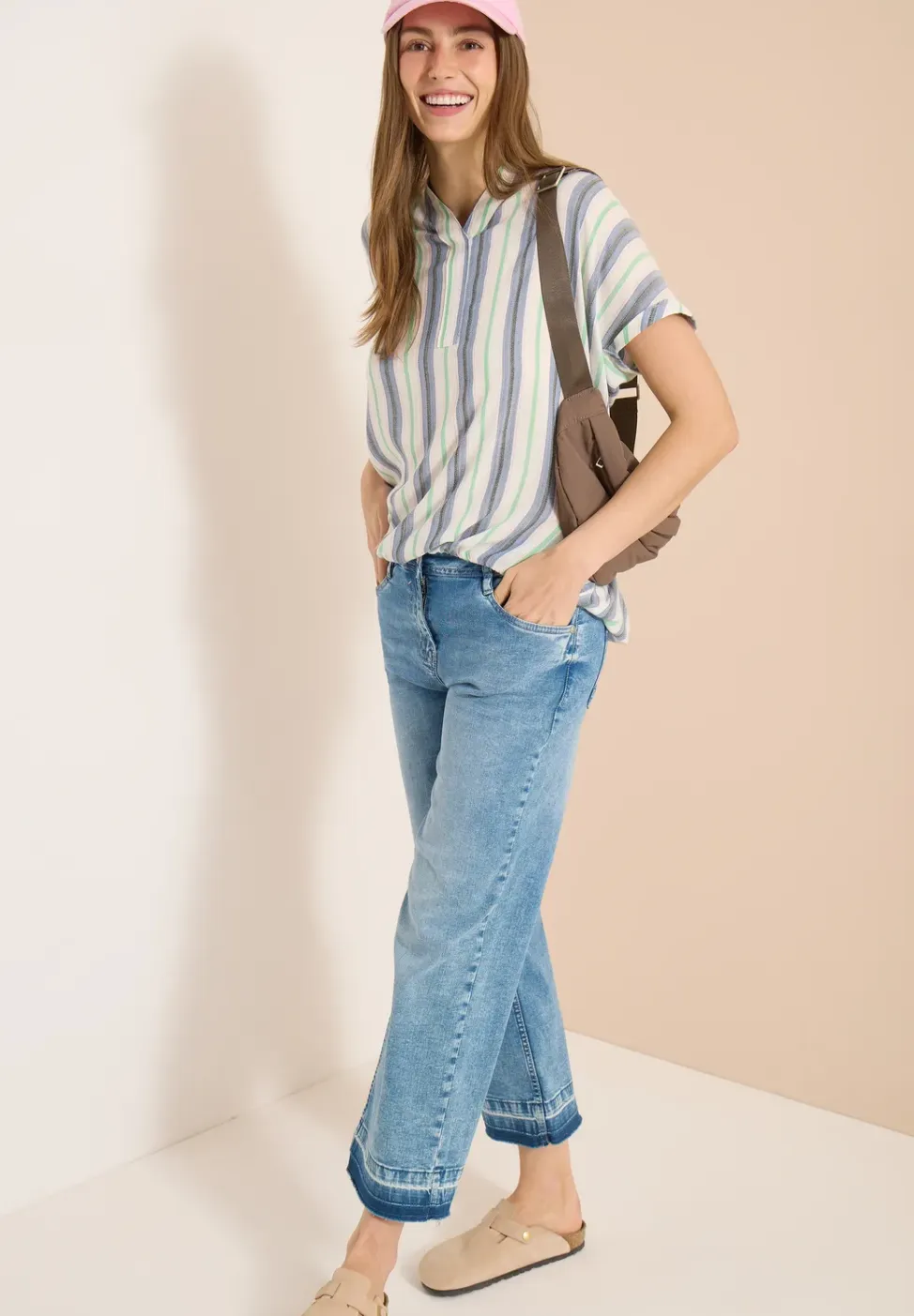 Blouse met korte mouwen, gespleten hals en strepen