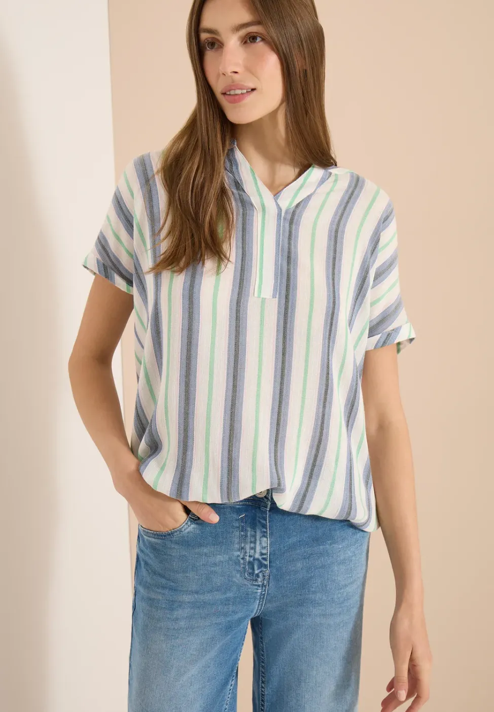 Blouse met korte mouwen, gespleten hals en strepen