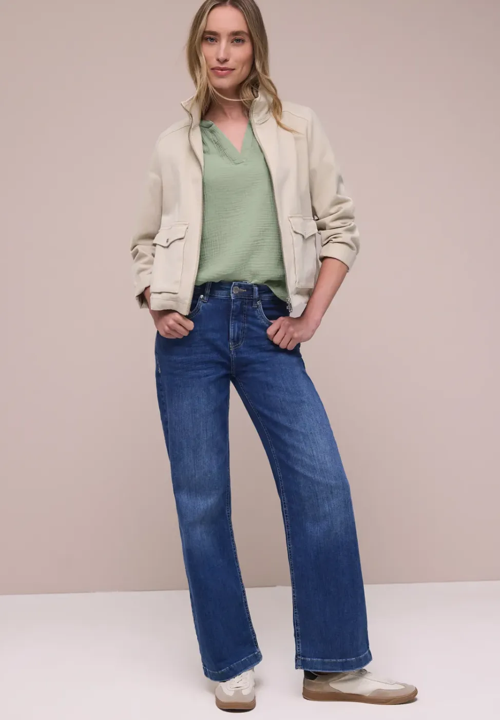 Blouse met korte mouwen in mousseline kwaliteit