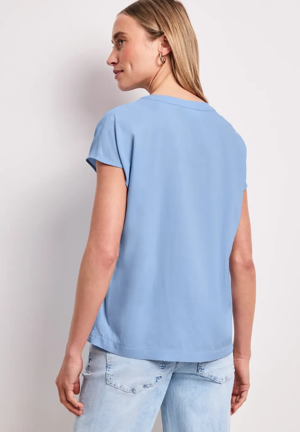 Blouse met losse schouders en gespleten hals