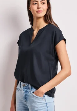Blouse met losse schouders en gespleten hals