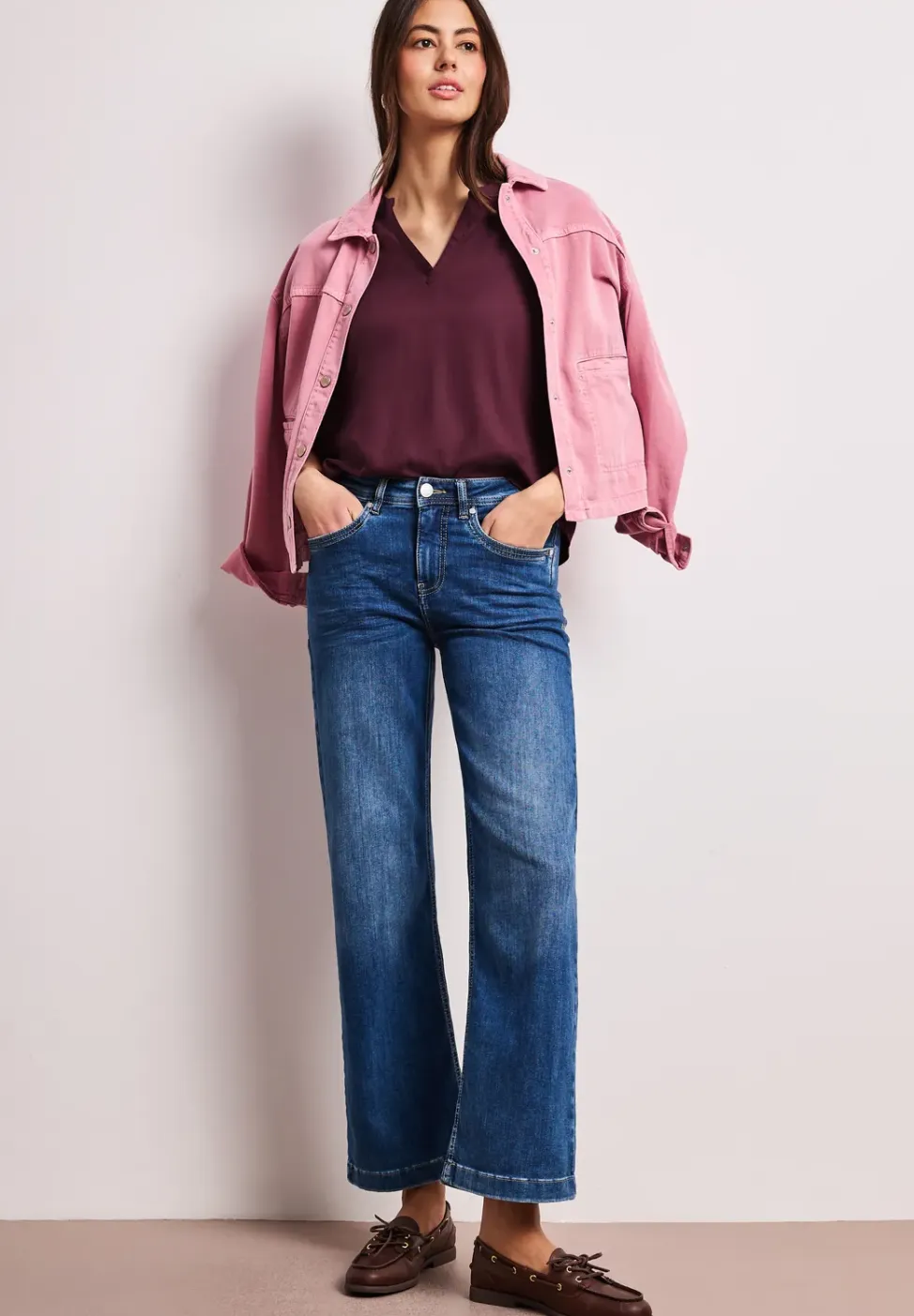 Blouse met losse schouders en gespleten hals