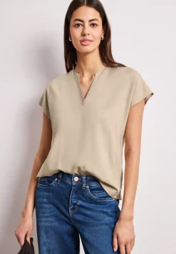 Blouse met losse schouders en gespleten hals