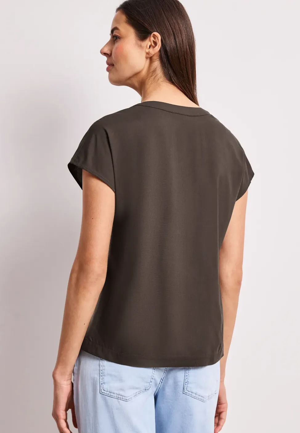 Blouse met losse schouders en gespleten hals