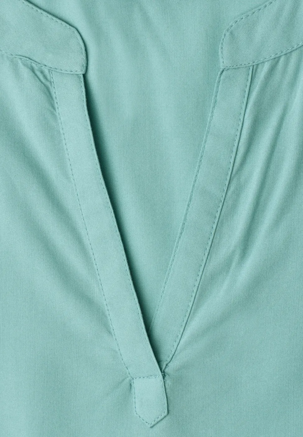 Blouse met losse schouders en gespleten hals