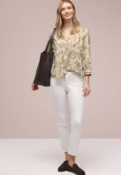 Blouse met 3/4 mouwen en getapete details