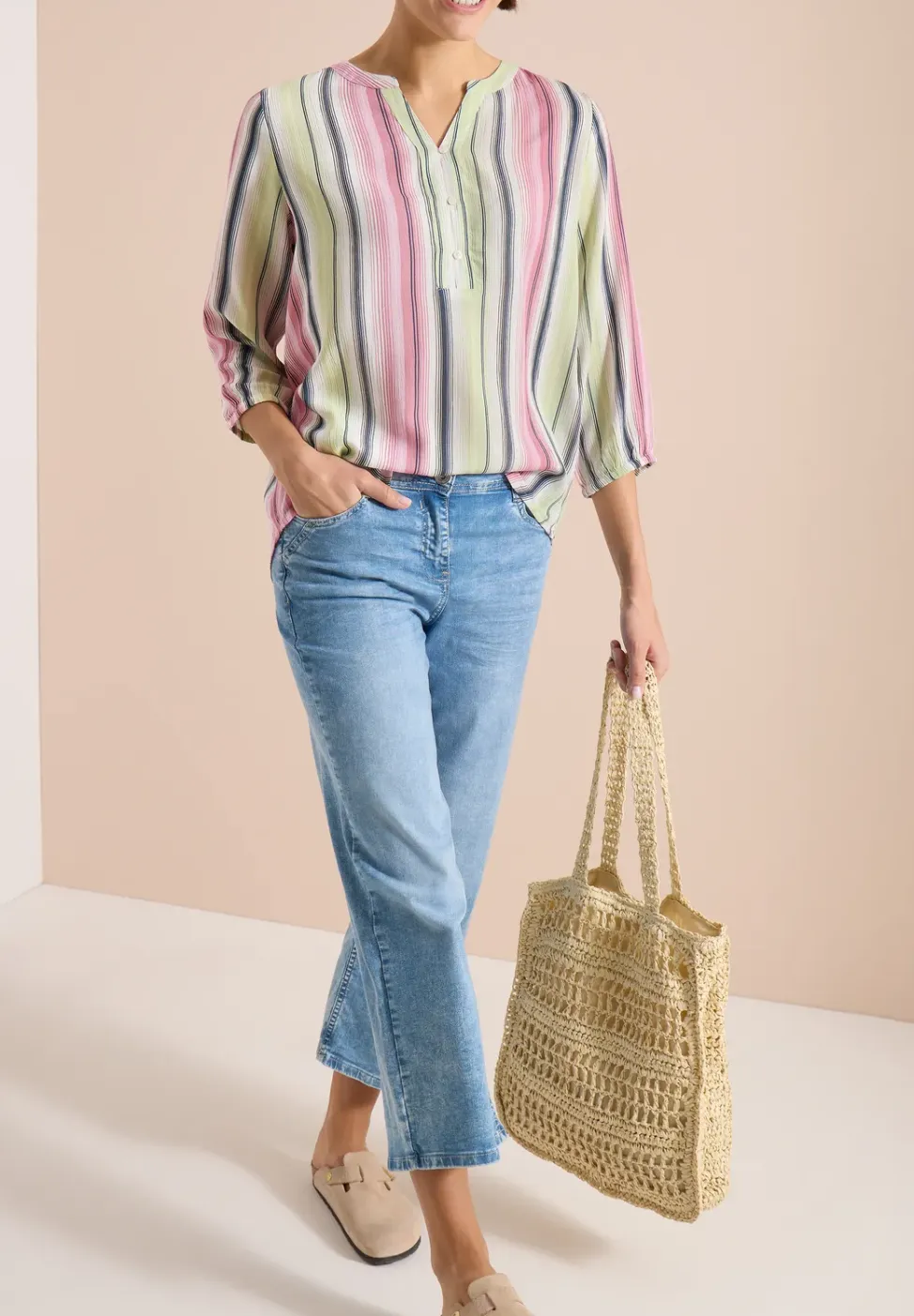 Blouse met 3/4 mouwen en meerkleurige strepen