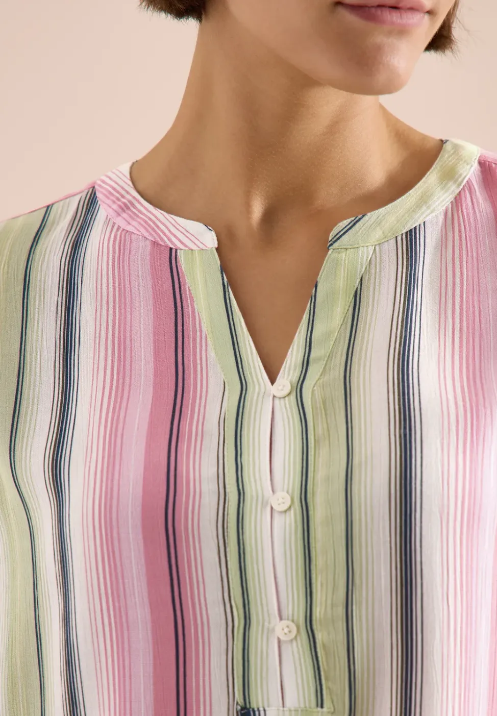 Blouse met 3/4 mouwen en meerkleurige strepen