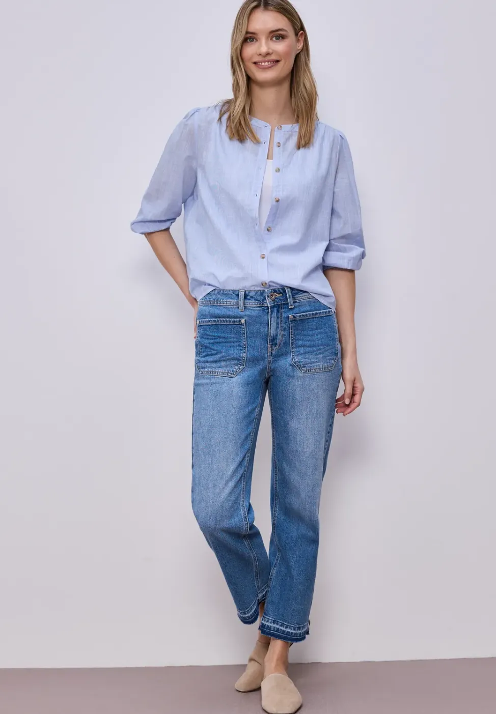 Blouse met 3/4 mouwen in chambraykwaliteit