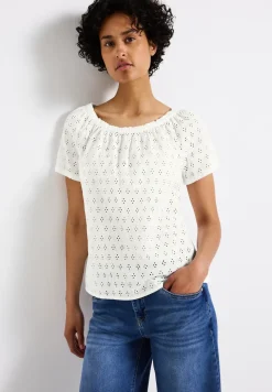 Blouse met oogjesborduursel