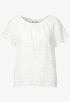 Blouse met oogjesborduursel