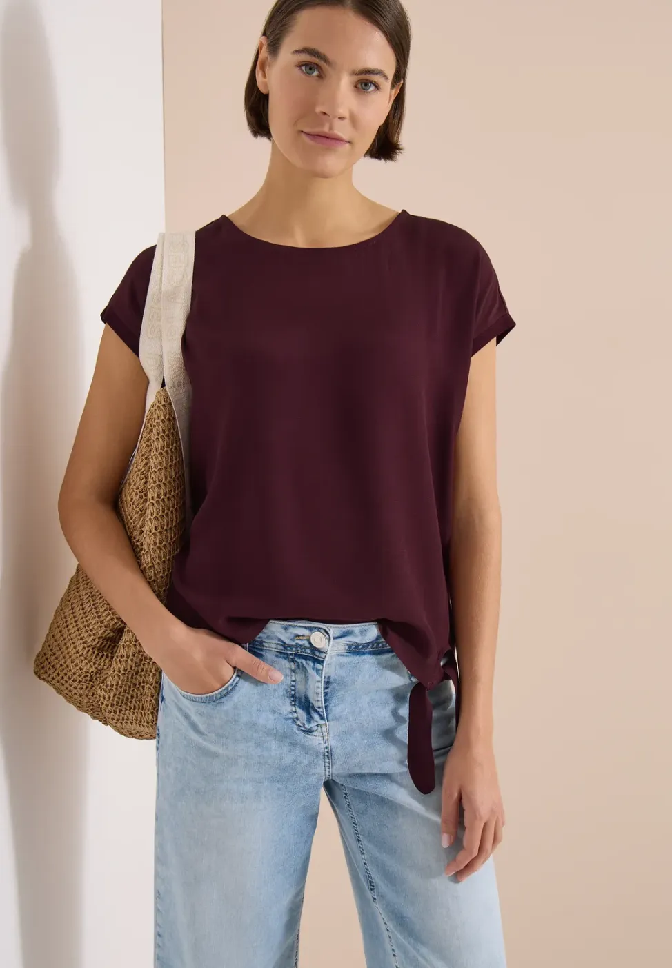 Blouse met ronde hals en knoopdetail