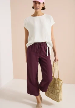 Blouse met ronde hals en knoopdetail