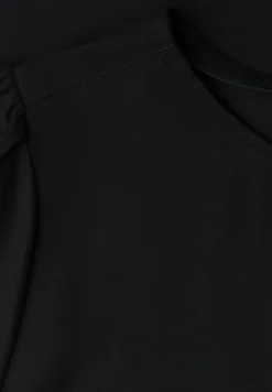 Blouse met ronde hals en korte pofmouwen