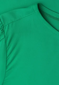 Blouse met ronde hals en korte pofmouwen