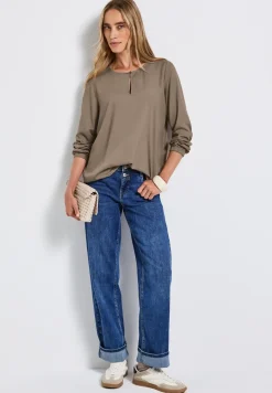 Blouse met ronde hals en uitsnijding