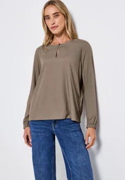 Blouse met ronde hals en uitsnijding