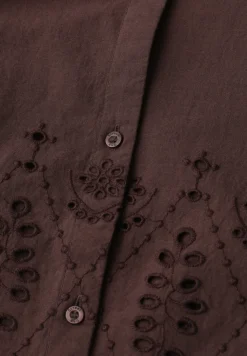 Blouse met shiffley details