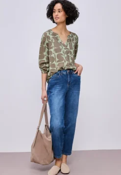 Blouse met smokdetail