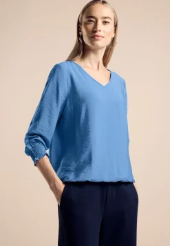 Blouse met smokdetail