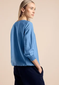 Blouse met smokdetail